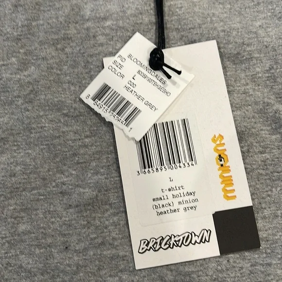 Bricktown x Minions Holiday Tshirt - Picture 3 of 5